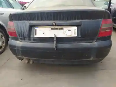 Автозапчастина б/у задній бампер для audi a4 b5 (8d2) 1.9 tdi посилання на oem iam 