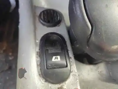 Second-hand car spare part left front power window switch for citroen c2 8hx(dv4td) oem iam references 