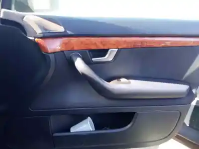 Автозапчасти б/у обивка передней правой двери за audi a4 b6 (8e2) 1.9 tdi ссылки oem iam   