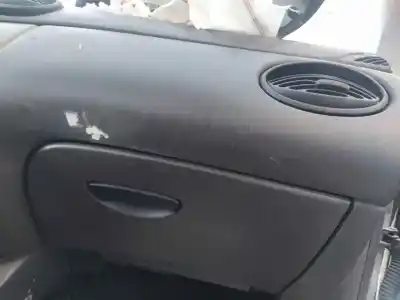 Автозапчасти б/у бардачок за ford focus familiar (cak) ffda ссылки oem iam 