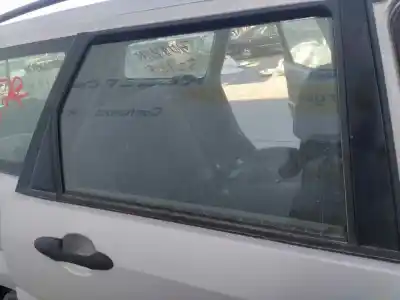 Автозапчасти б/у заднее правое окно за ford focus familiar (cak) ffda ссылки oem iam 