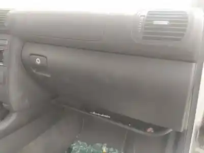 Автозапчасти б/у бардачок за audi a3 (8l) apg ссылки oem iam 