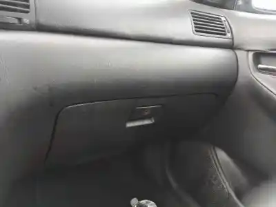 Автозапчастина б/у бардачок для toyota corolla (e12) 1cdftv посилання на oem iam 