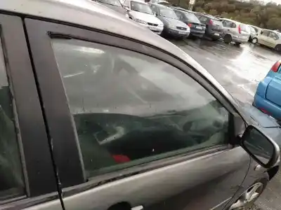 Автозапчастина б/у передній правий місяць для toyota corolla (e12) 1cdftv посилання на oem iam 43r00086