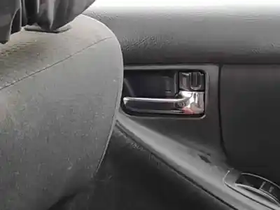 Автозапчастина б/у внутрішня задня права ручка для toyota corolla (e12) 1cdftv посилання на oem iam 
