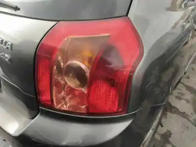 Автозапчастина б/у правий ліхтар для toyota corolla (e12) 1cdftv посилання на oem iam 