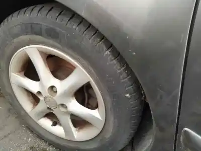 Автозапчастина б/у задній правий гальмівний супорт для toyota corolla (e12) 1cdftv посилання на oem iam 