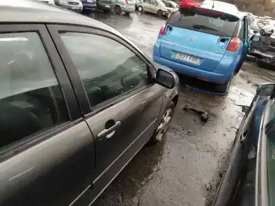 Автозапчастина б/у передні праві двері для toyota corolla (e12) 1cdftv посилання на oem iam 