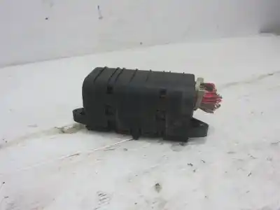 İkinci el araba yedek parçası RÖLE/SIGORTA KUTUSU için VOLKSWAGEN POLO III BERLINA (6N2)  OEM IAM referansları 6X0937615A  