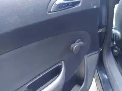 Piesă de schimb auto la mâna a doua mâner geam spate dreapta pentru opel astra j berlina 5p a17dtj referințe oem iam 