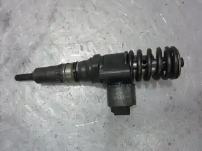 Peça sobressalente para automóvel em segunda mão INJETOR por VOLKSWAGEN GOLF V (1K1) (10.2003)  Referências OEM IAM 03G130073B  