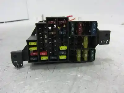 Pièce détachée automobile d'occasion BOÎTES À FUSIBLES pour RENAULT CLIO III  Références OEM IAM 7703297597  
