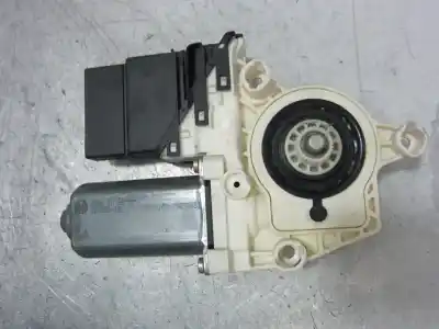 Автозапчастина б/у двиг скла задне ліво для seat leon (1m1) 1.8 20v посилання на oem iam 1c0959811a  