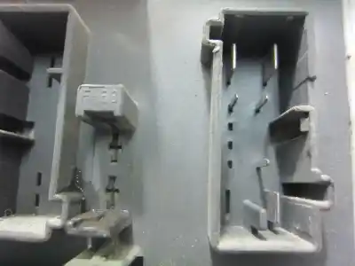 Автозапчасти б/у блок реле/предохранителей за ford tourneo connect (tc7) tourneo connect (tc7) (2002 - 2013) ссылки oem iam 2t1t14a073bd  