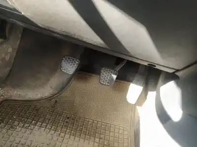 Tweedehands auto-onderdeel koppelingspedaal voor opel combo z13dt oem iam-referenties 