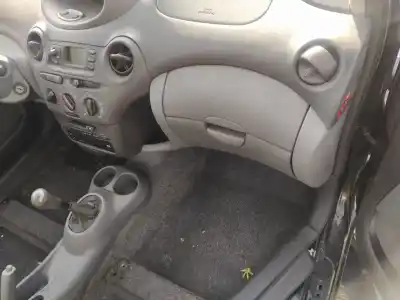 Автозапчасти б/у бардачок за toyota yaris (ncp1/nlp1/scp1) 1szfe ссылки oem iam 