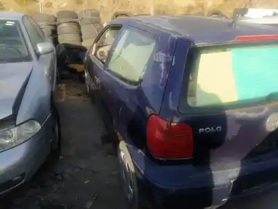 Pièce détachée automobile d'occasion VITRE TRIANGULAIRE CUSTODE ARRIÈRE GAUCHE pour VOLKSWAGEN POLO BERLINA (6N2)  Références OEM IAM   