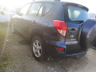 Автозапчасти б/у задний левый тормозной суппорт за toyota rav4 (a3) 2adftv ссылки oem iam 