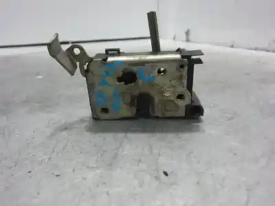 Pièce détachée automobile d'occasion SERRURE DE PORTE AVANT DROITE pour PEUGEOT 207  Références OEM IAM 0051734733  