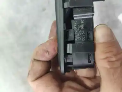 Second-hand car spare part left front power window switch for citroen c4 picasso i monospace (ud_) 1.6 hdi 110 oem iam references 966339383zd  