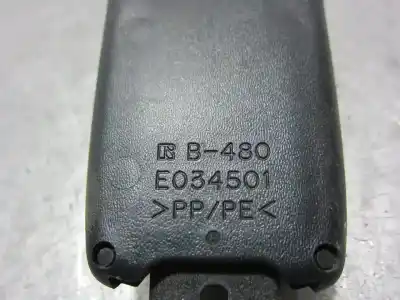 Second-hand car spare part right front seat belt buckle for suzuki ignis rm (mh) z13dt oem iam references e034501  