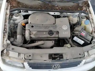 İkinci el araba yedek parçası KOMPLE MOTOR için VOLKSWAGEN POLO III (6N1)  OEM IAM referansları   