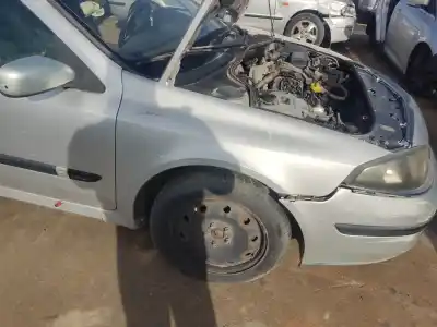 Автозапчасти б/у переднее правое крыло за renault laguna ii (bg0) laguna ii ссылки oem iam 