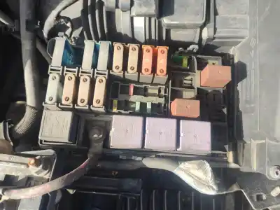 Pezzo di ricambio per auto di seconda mano SCATOLA RELÈ/FUSIBILI per OPEL CORSA C (X01)  Riferimenti OEM IAM   