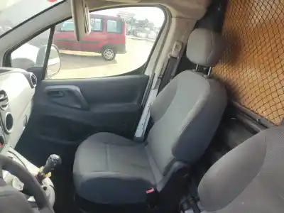 Автозапчастина б/у ПЕРЕДНЕ ПРАВЕ СИДІЛО для RENAULT LAGUNA II (BG0)  Посилання на OEM IAM   