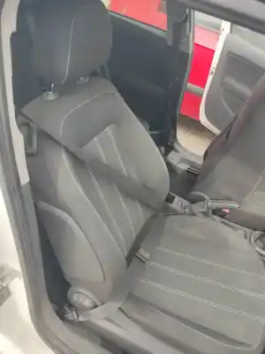 Автозапчасти б/у правый передний ремень безопасности за opel corsa d (s07) 1.4 (l08, l68) ссылки oem iam 