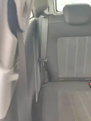Автозапчасти б/у задний правый ремень безопасности за opel corsa d (s07) 1.4 (l08, l68) ссылки oem iam 