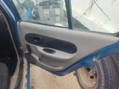 Автозапчастина б/у ОБЛИККА ЗАДНІХ ПРАВІХ ДВЕРЕЙ для RENAULT CLIO II FASE II (B/CB0)  Посилання на OEM IAM   