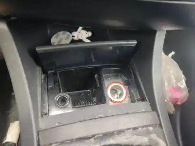 Автозапчастина б/у попільничка для seat ibiza (6l1) ibiza 6l1 посилання на oem iam 