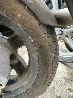 Автозапчастина б/у шина для piaggio (vespa) zip * посилання на oem iam   
