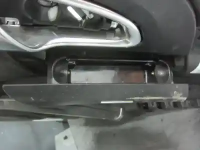 Автозапчастина б/у попільничка для porsche cayenne (tipo 92a) m055.2 посилання на oem iam 7p5867318  
