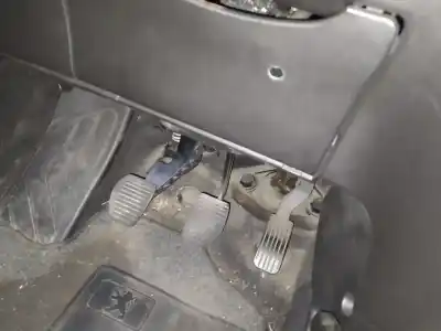 Автозапчастина б/у педаль акселератора для peugeot 307 (s1) rhsdw10ated посилання на oem iam   