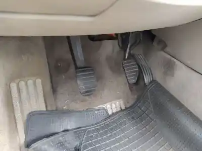 Second-hand car spare part brake pedal for renault scénic ii (jm0/1_) 1.6 (jm0c, jm0j, jm1b) oem iam references 