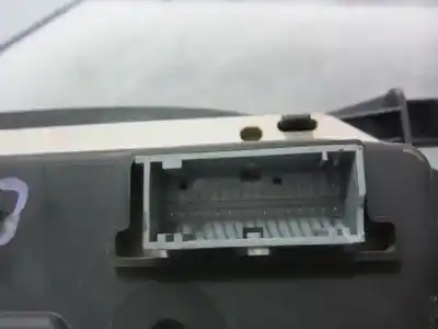 Автозапчастина б/у панель інструментів для renault clio ii fase i (b/cb0) d7f720 посилання на oem iam 8200261119  