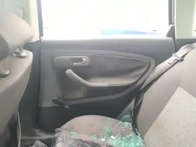 Автозапчасти б/у обивка задней правой двери за seat ibiza iii (6l1) 1.9 tdi ссылки oem iam 