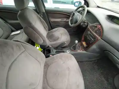 Pièce détachée automobile d'occasion boucle de ceinture de sécurité avant droit pour citroen c5 berlina rhzdw10ated références oem iam 