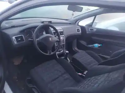 Second-hand car spare part interior light for peugeot 307 (s1) rhsdw10ated oem iam references 