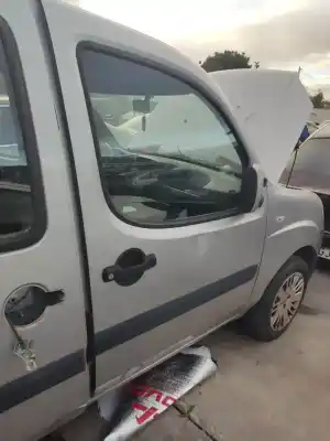 Автозапчасти б/у дверь передняя правая за fiat i doblò (119) 223a6000 ссылки oem iam   
