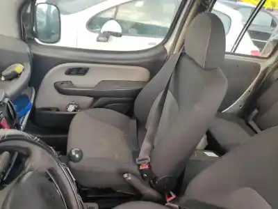 Автозапчастина б/у передне праве сиділо для FIAT I DOBLÒ (119) 223A6000 Посилання на OEM IAM   