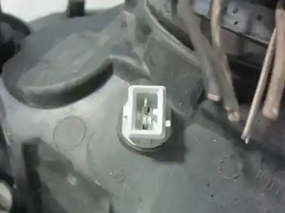Second-hand car spare part right headlight for renault kangoo i (f/kc0) k9k714 oem iam references 8200589033  