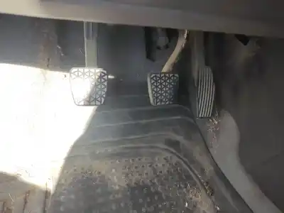 Автозапчастина б/у педаль зцеплення для opel combo y17dtl посилання на oem iam 