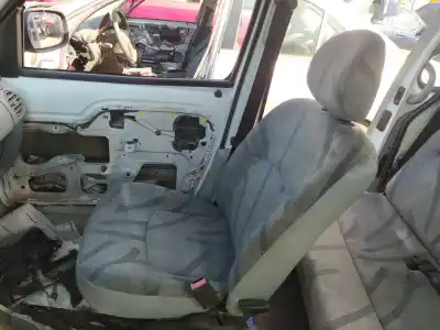Автозапчасти б/у замок передней правой двери за RENAULT KANGOO (F/KC0) K9K714 ссылки OEM IAM   