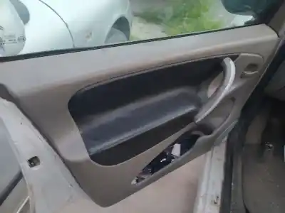 Автозапчасти б/у левая передняя внутренняя ручка за ford ka+ (cdu) 2373553 ссылки oem iam 