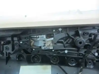 Автозапчасти б/у внутри передней правой ручки за daewoo matiz (m100, m150) 1.0 ссылки oem iam 7p5837020  