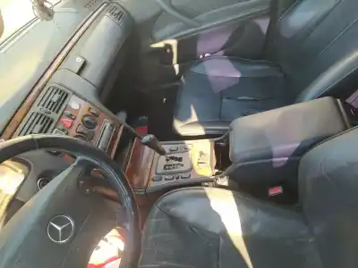 Автозапчасти б/у центральный подлокотник за MERCEDES-BENZ CLASE E (W210) E 270 CDI (210.016) ссылки OEM IAM   