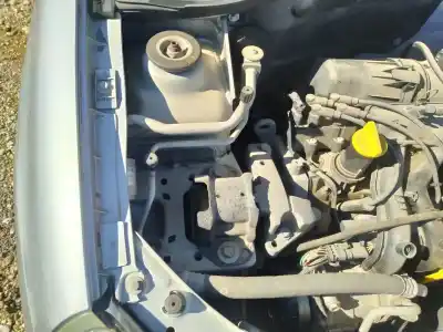 Автозапчастина б/у котушка запалювання для RENAULT CLIO II FASE II (B/CB0) D7F720 Посилання на OEM IAM   